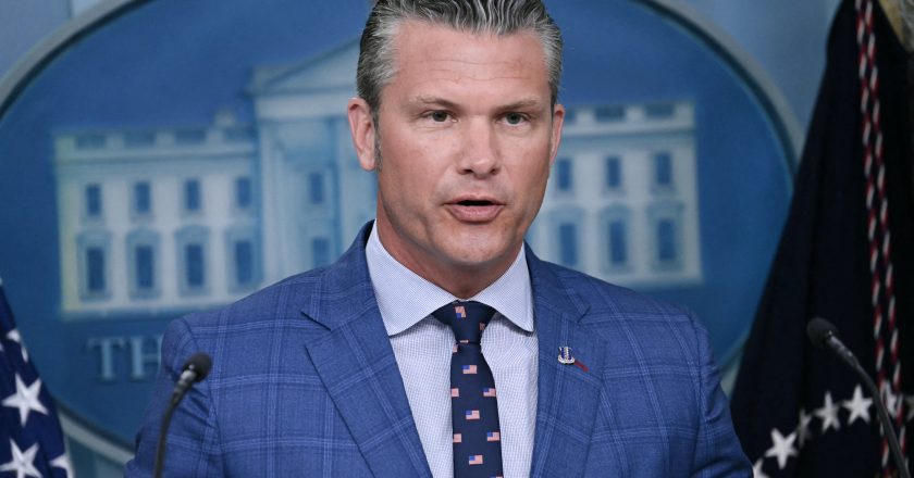 Conflito no Irã gera um impacto de US$ 25 bilhões para os Estados Unidos, revela o chefe do Pentágono