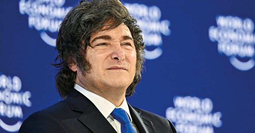 FMI elogia Milei e sugere liberação de US$ 1 bilhão para a Argentina