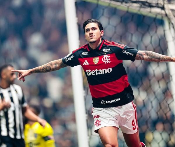 Flamengo brilha na Arena MRV e conquista sua sétima vitória consecutiva ao vencer o Atlético-MG por goleada
