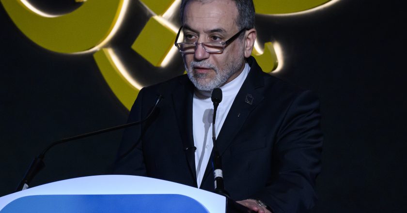 Irã desmente declarações de Trump sobre suposta solicitação de cessar-fogo em Teerã