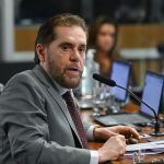 Senado prorroga decisão sobre a independência financeira do Banco Central