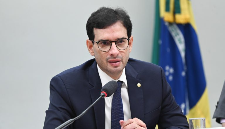 Comissão divulga calendário para votação sobre o término da escala 6×1