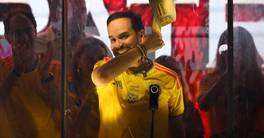 Oponente de esquerda admite triunfo de Abelardo de la Espriella nas eleições colombianas