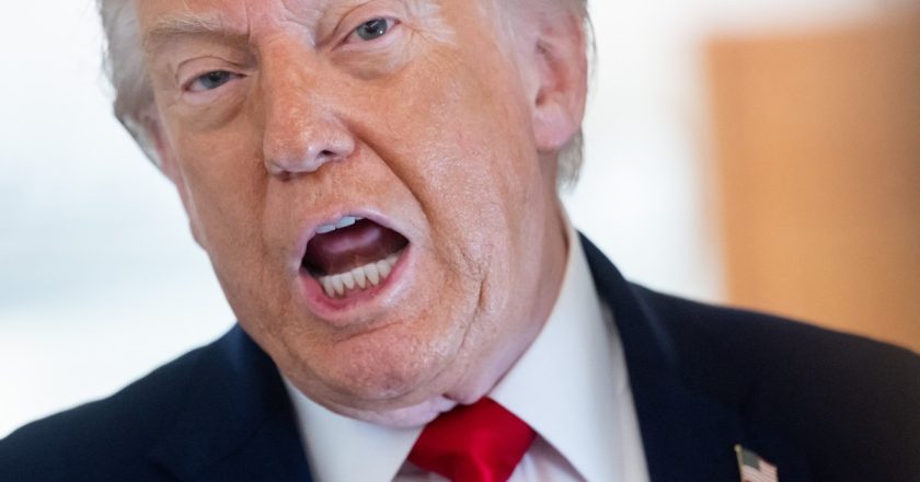 Trump critica Irã por não assinar pacto e ameaça resposta militar contundente