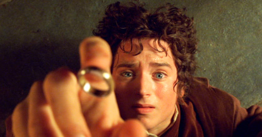 CCXP: Elijah Wood, o icônico Frodo, desembarca no Brasil para comemorar os 25 anos de ‘O Senhor dos Anéis