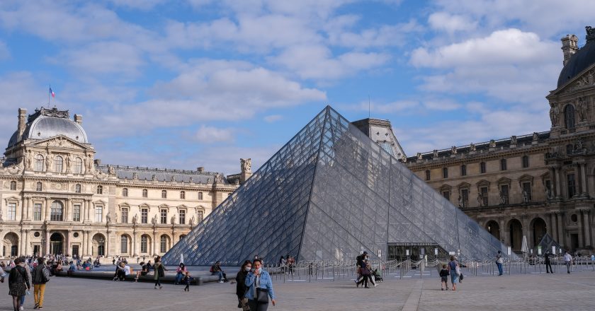 Museu do Louvre em crise severa, novo presidente revela situação crítica