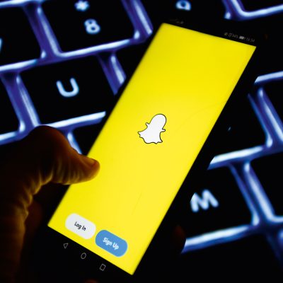 Indivíduo é denunciado por explorar rede social para agredir mais de 360 menores na Finlândia