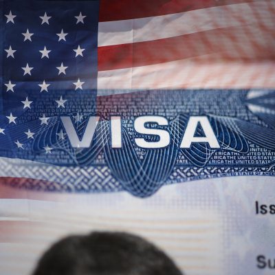A partir de hoje, turistas têm a opção de desembolsar quase R$ 4 mil para agilizar o visto americano; saiba mais!