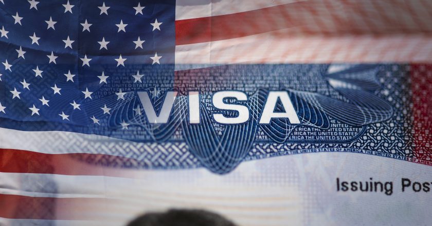 A partir de hoje, turistas têm a opção de desembolsar quase R$ 4 mil para agilizar o visto americano; saiba mais!