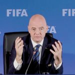 Conflito entre Uefa e Fifa se intensifica com ameaça de processo devido a plano de Infantino