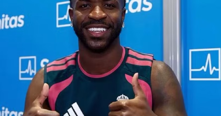 Vini Jr. retorna ao Real Madrid enquanto futuro no time permanece incerto