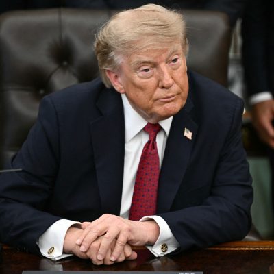 Trump propõe renomear o Estreito de Ormuz para ‘Estreito de Trump
