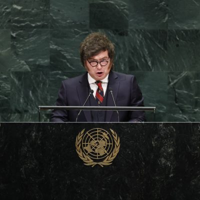 Milei critica ONU e reafirma reivindicação sobre as Malvinas em seu pronunciamento