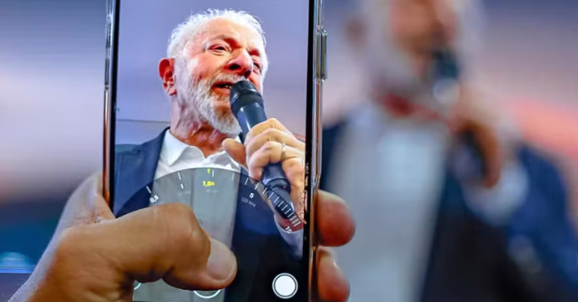 Lula busca reestruturar sua comunicação diante da liderança de Flávio, enquanto ‘influenciadores do PT’ conquistam destaque
