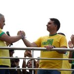 Inteligência Artificial do WhatsApp libera campanhas para Flávio, mas impede ações para Lula