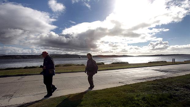 Forças britânicas intensificam prontidão diante de ameaça argentina nas Malvinas