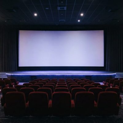 Custo elevado do cinema em Brasília: ingressos, lanches e pirataria desestimulam espectadores